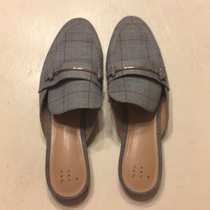 Women’s Professional Flat
